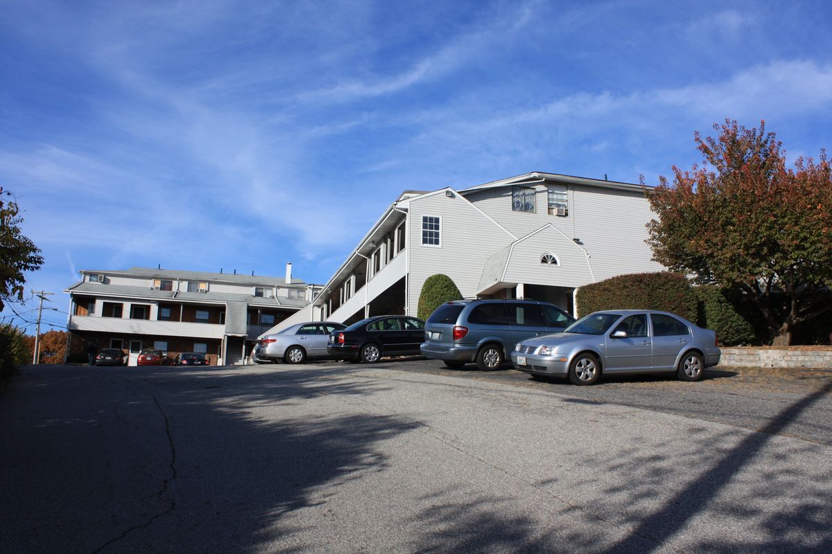 Photo - 444 Woodward Rd