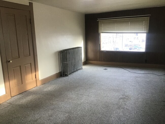 2705-2707 S. 9th Pl. - 2705-2707 S. 9th Pl. Apartment Unit Upper