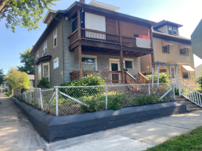 Building Photo - 293 W Robie St Rental