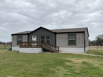Building Photo - 894 FM 1395