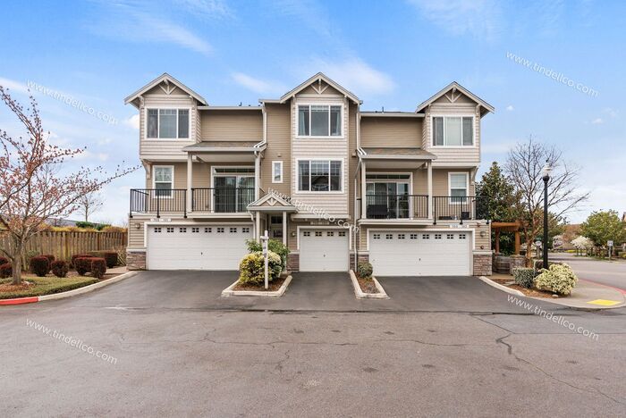 Picturesque 2 Bedroom 2.5 Bathroom Townhou... - Picturesque 2 Bedroom 2.5 Bathroom Townhou...
