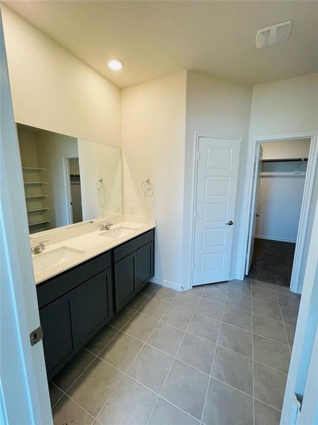 Photo - Spacious 4BR House in Aubrey
