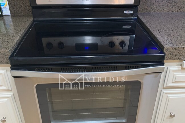 Photo - 1001 Mohawk St