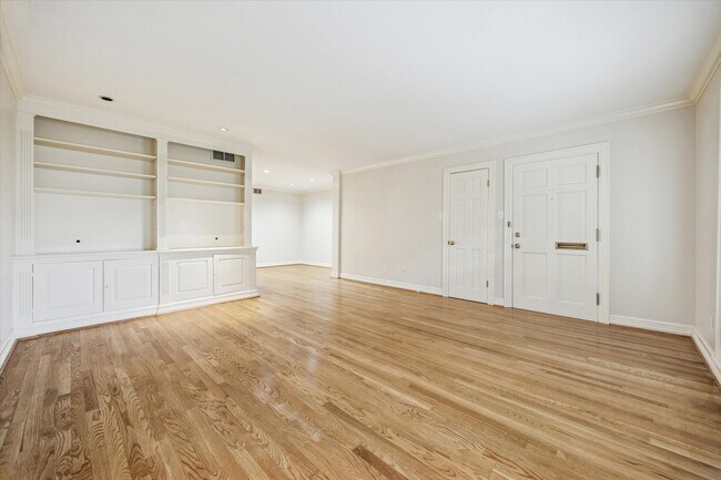 Photo - 449 N Post Oak Ln Unit 449