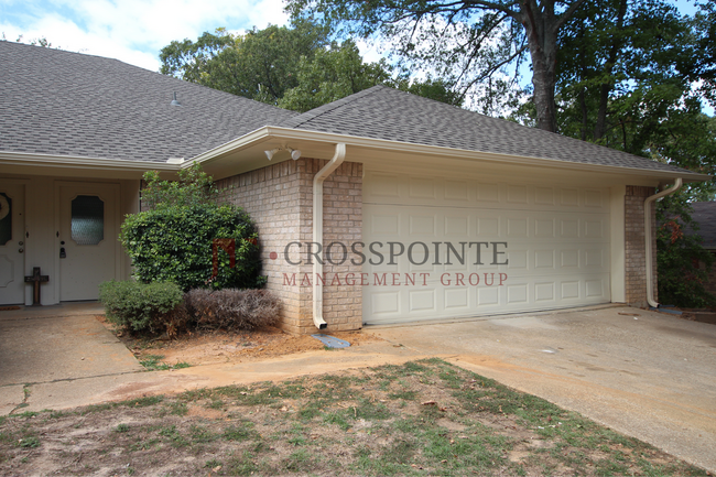 Photo - Aberdeen Duplex - 4309/4313 SERIES 308 Unit 4309 Aberdeen