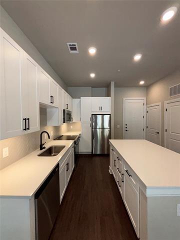 Building Photo - 111 Town Pl Unit 1050 Rental