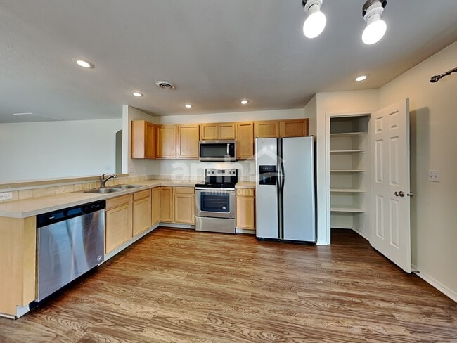 Photo - 1104 N Deerhaven Way