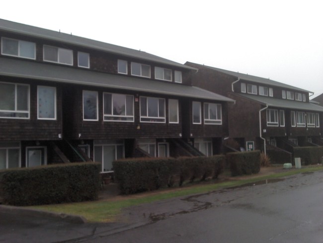 Newport North and South Apartments - Newport North and South Apartments