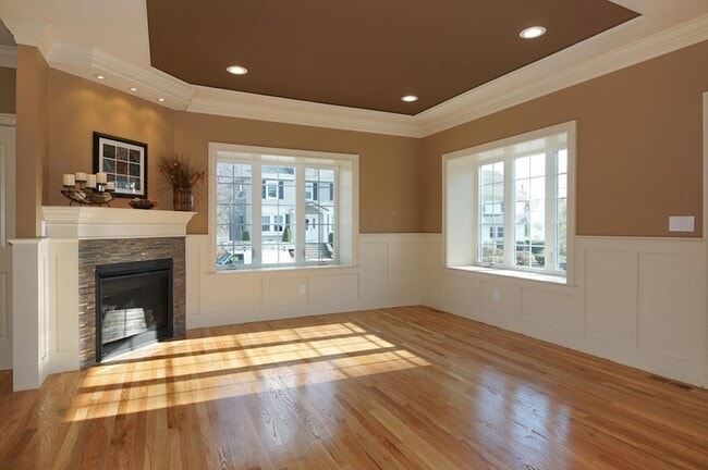 Photo - 276 Waverley Ave Unit 1