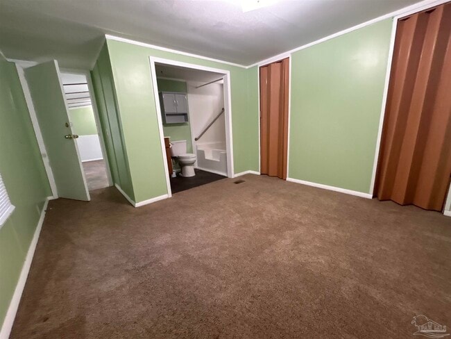 Photo - 6453 Hunter St