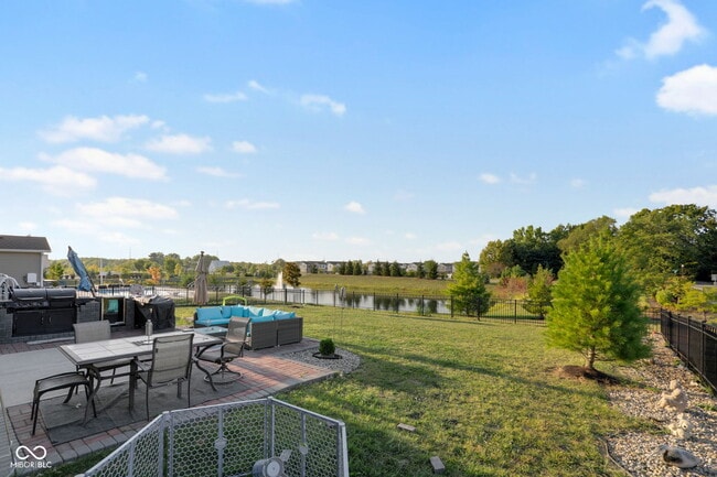 Photo - 1012 Parker Ln