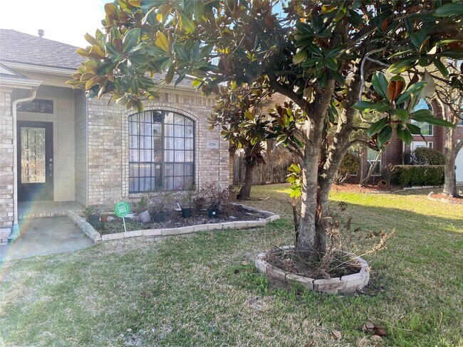 Photo - 3206 Cherry Bark Oak Dr