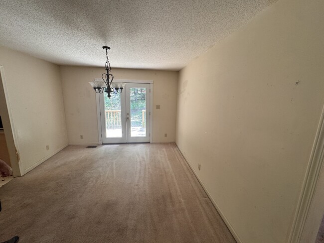 Photo - 112 Oak Leaf Cir