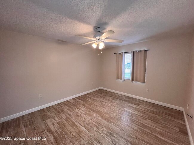 Photo - 217 San Juan Cir