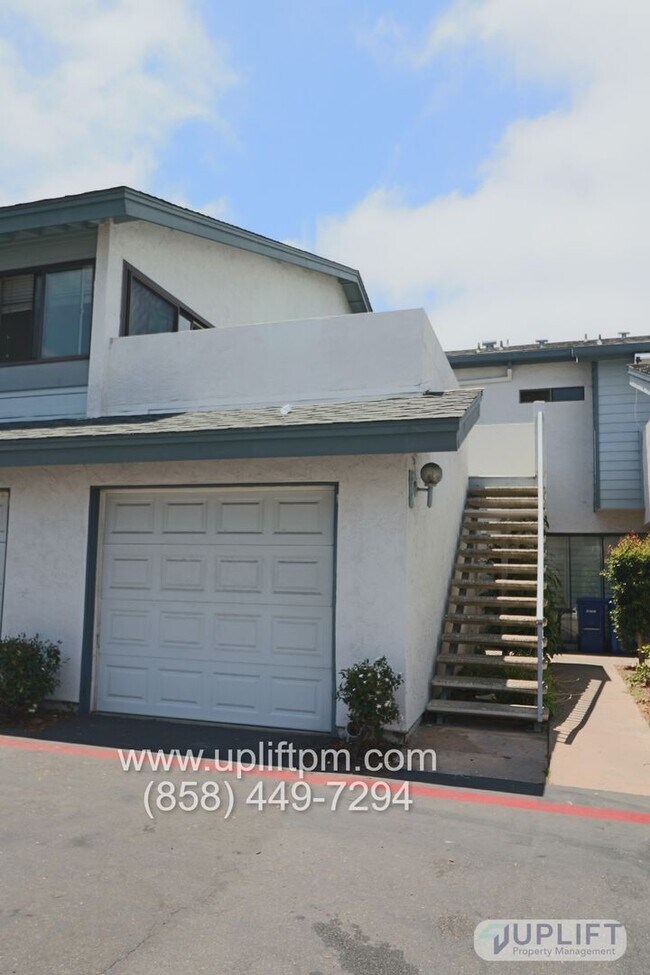 Photo - 1 Bed 1 Bath near UCSD, laundry in unit, P... Unit 106
