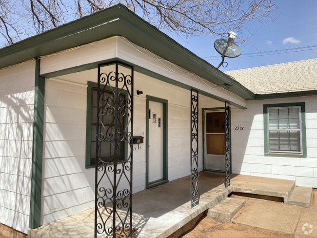 Building Photo - 2318 21st St Rental