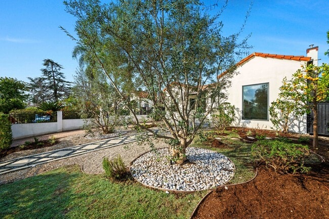 Photo - 1621 Hi Point St