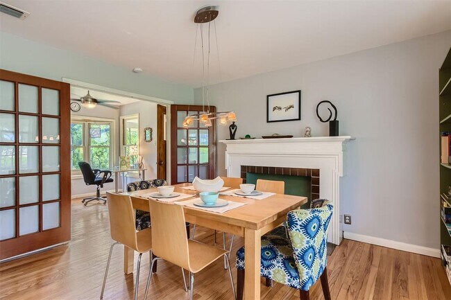 Photo - 6804 Vine St