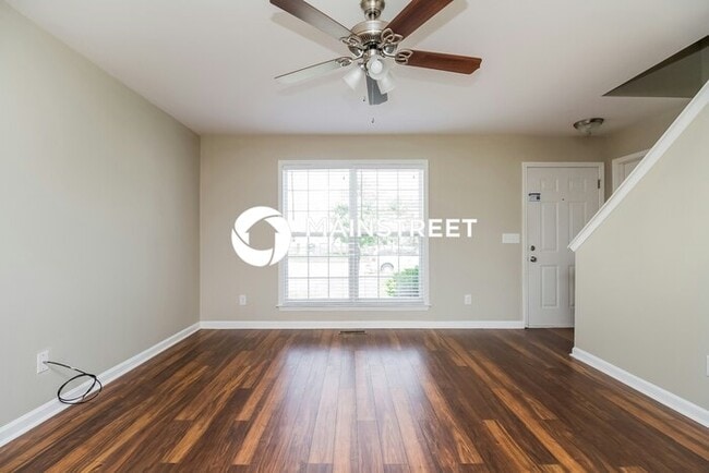 Photo - 3 Bedroom Pet-Friendly Home in Thompson's Station, TN with Main Street Renewal