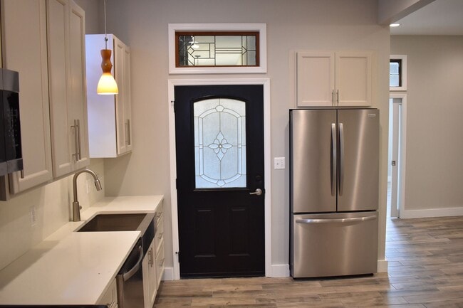 Photo - Newly Renovated Duplex in the Hill