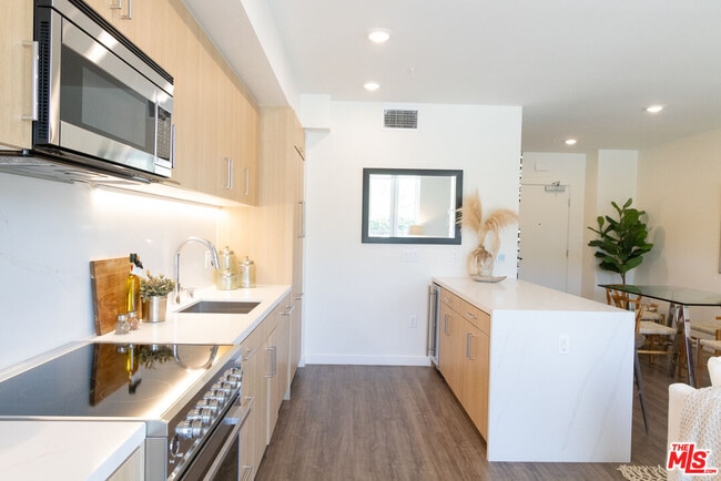Photo - 7566 W Sunset Blvd Unit 407PH-E