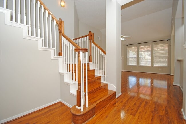 Photo - 1115 Oxford Mills Ln