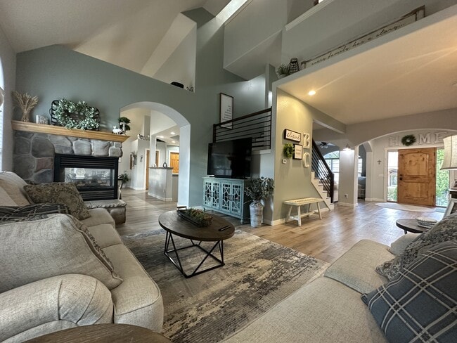 Photo - 442 Mediterranean Way