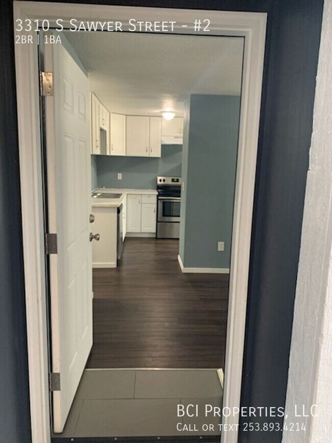 Photo - 3310 S Sawyer St Unidad #2