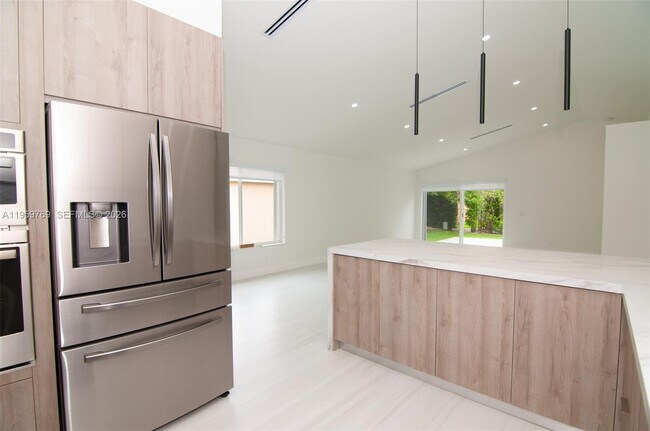 Photo - 4420 Dogwood Cir