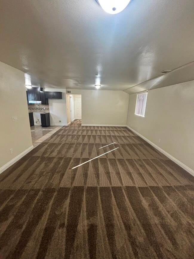 Photo - 430 E 118th St