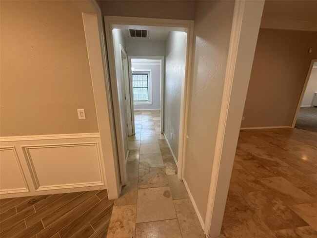 Photo - 8521 NW 121st St