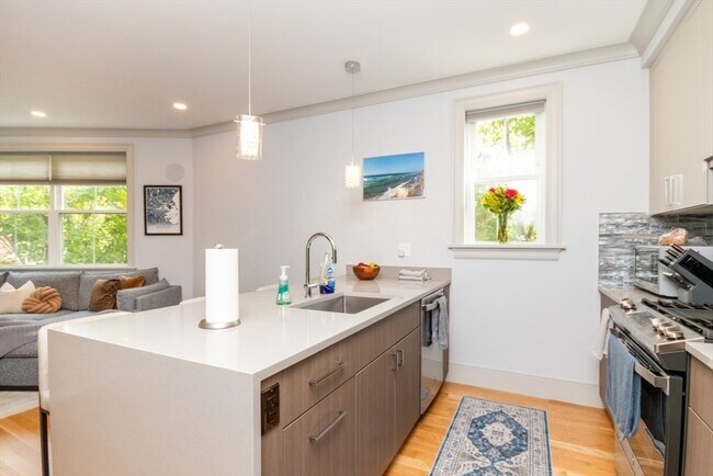 Photo - 142 Willard St Unidad 7