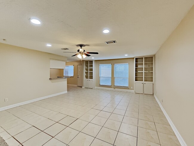 Photo - 16395 Havenpark Dr