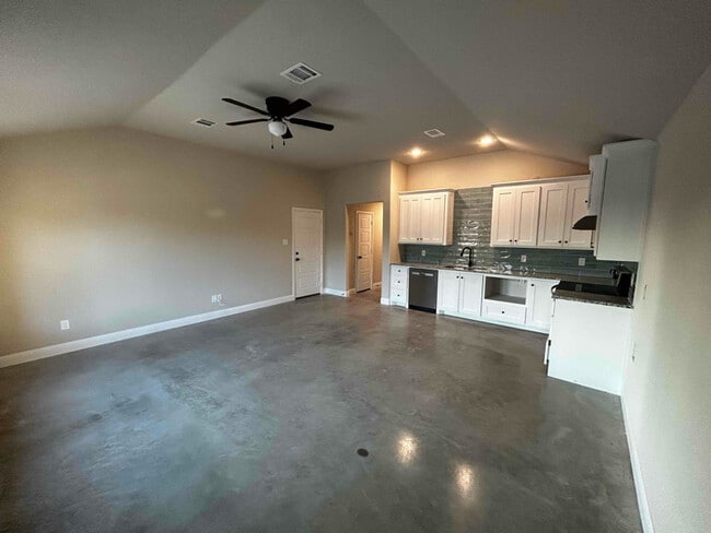 Photo - 1400 E Dry Creek Rd