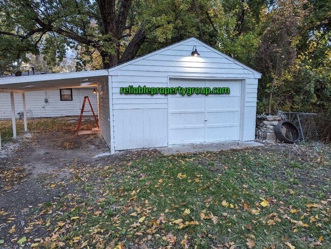 Photo - 2817 S Gallatin St