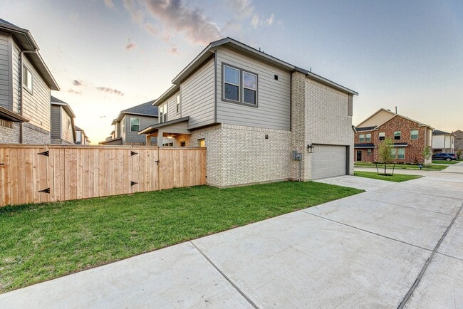 Photo - 31115 Mahogany Fir Trl