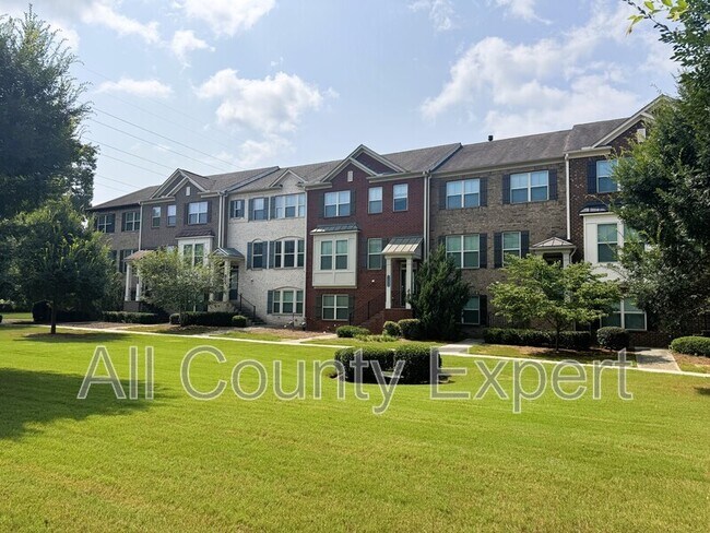 912 Rose Way