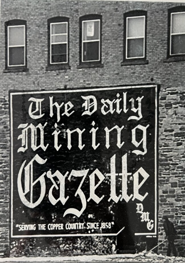 Señalización de edificios históricos - Gazette Apartments