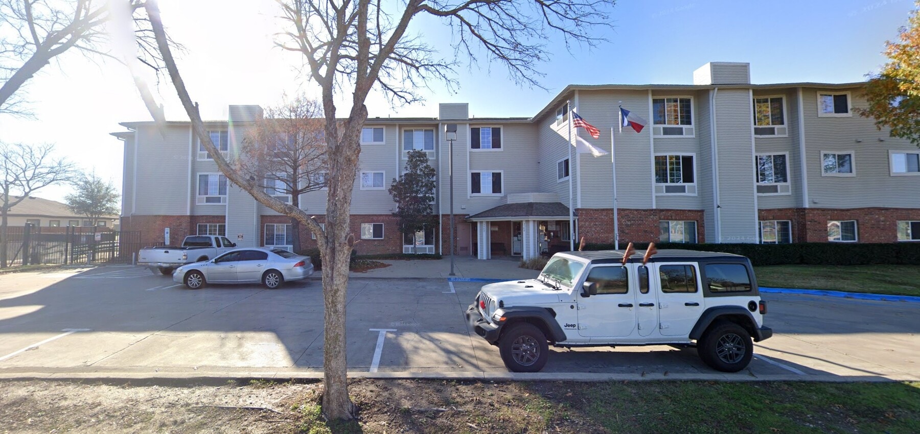 Photo - 3260 Bickers St