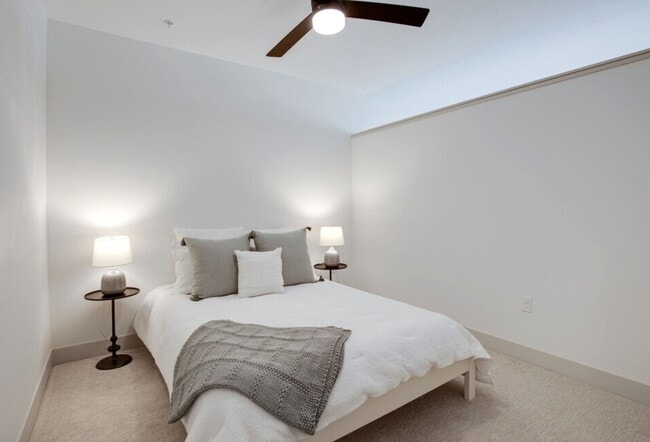 Photo - The Reeve Lakeside