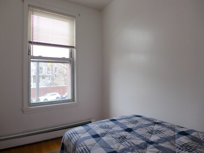 860 Huntington Ave