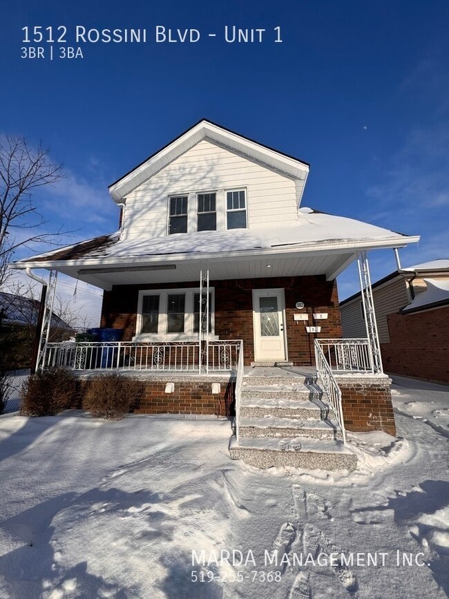 Photo - FULLY RENOVATED 3 BED/ 2.5 BATH MAIN - EAST WINDSOR INCLUSIVE W/ $150 Unité 1