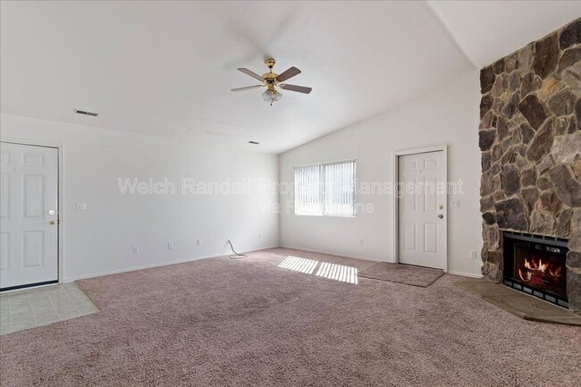 Photo - 928 E 1275 N