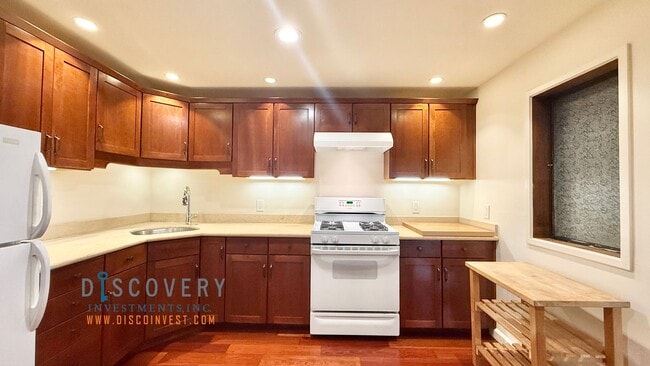 Photo - 40 Avon Rd Unit In-Law