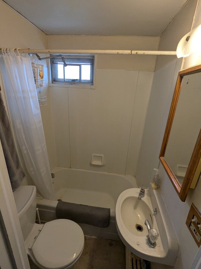Photo - 2016 Kendall Avenue Unit 2b