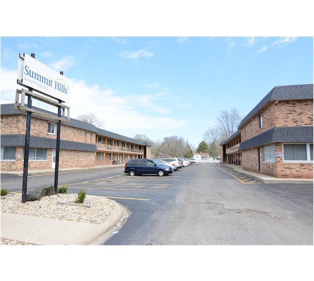 Summit Apartments - Summit Apartments