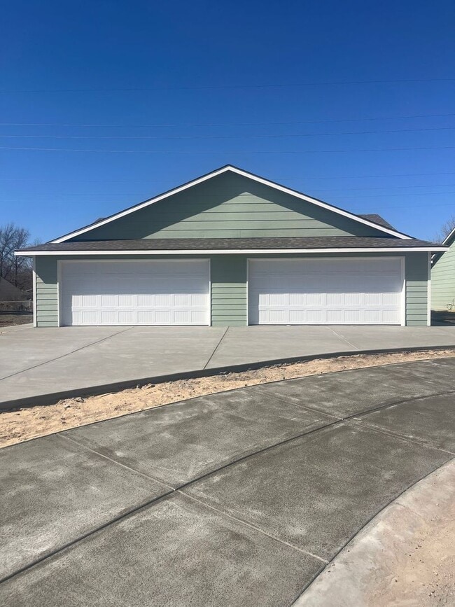 Building Photo - Brand-New Duplex – Available May 1, 2025!