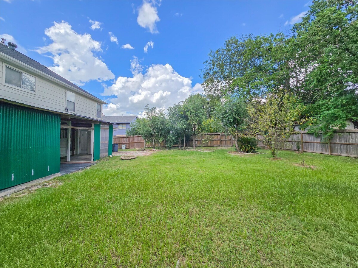 Photo - 12010 Essenbruk Dr