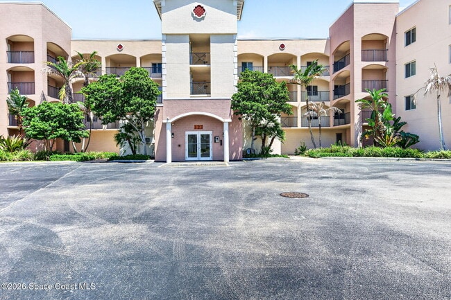 Building Photo - 123 Lancha Cir Unit 306