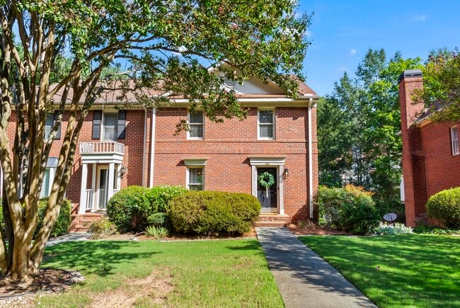 Photo - 28 Huntington Pl Dr